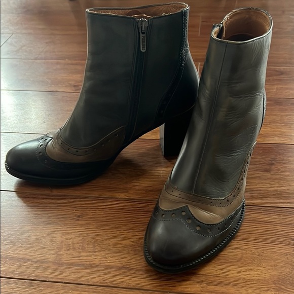 Pikolinos Elegant Women's Leather Ankle Boots - Picture 8 of 8